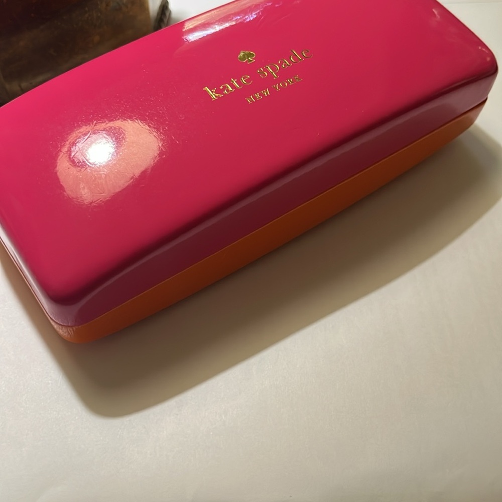 Kate Spade Fuchsia/Orange EyeGlass Case w/Gold Logo - Picture 4 of 4